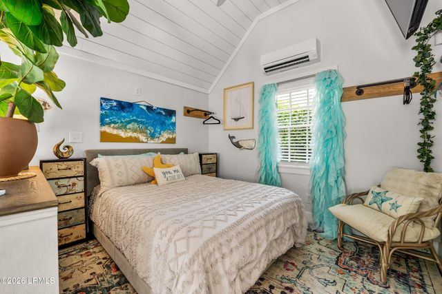 510 Ribaut Road, Beaufort, SC 29902