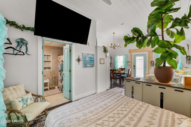 510 Ribaut Road, Beaufort, SC 29902