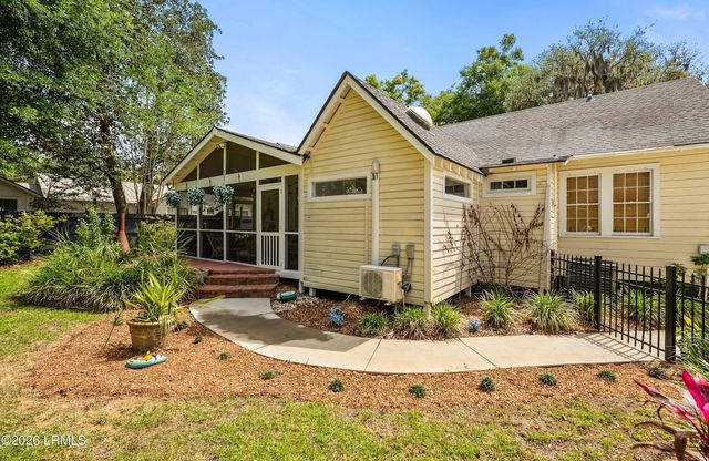 510 Ribaut Road, Beaufort, SC 29902
