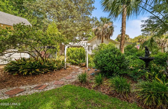 510 Ribaut Road, Beaufort, SC 29902