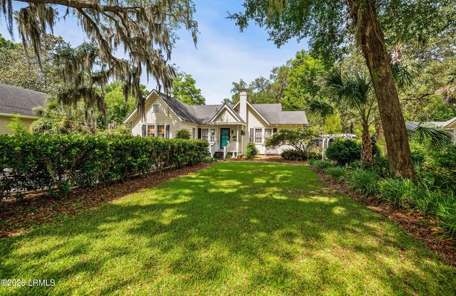 510 Ribaut Road, Beaufort, SC 29902