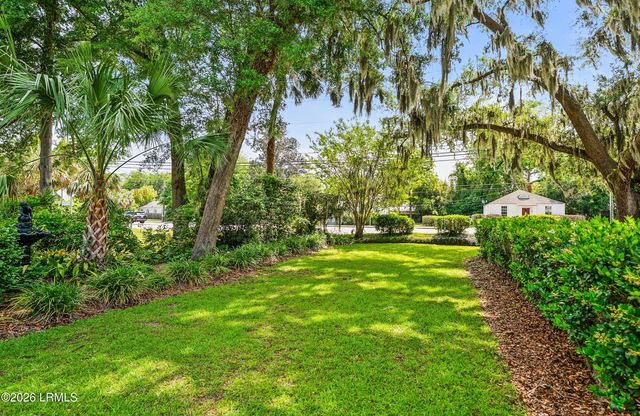 510 Ribaut Road, Beaufort, SC 29902