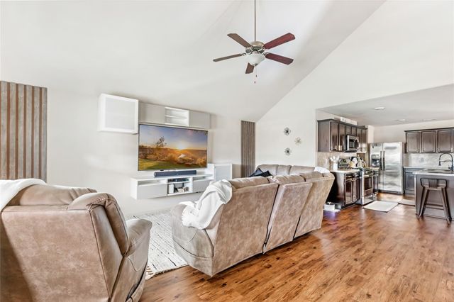 1349 Lariat Ridge Trail, Houston, TX 77049