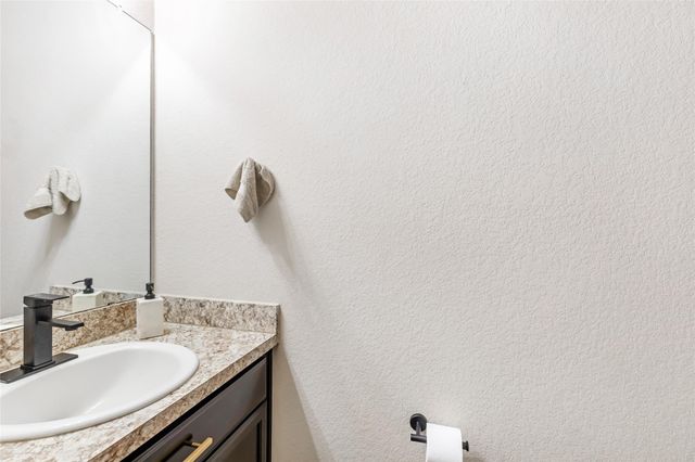 1349 Lariat Ridge Trail, Houston, TX 77049