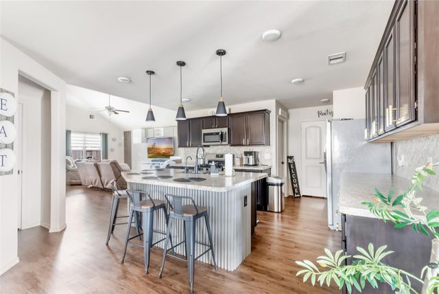 1349 Lariat Ridge Trail, Houston, TX 77049