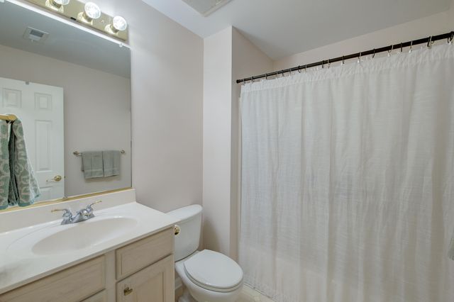 132 Cherrywood Drive, Summerville, SC 29483