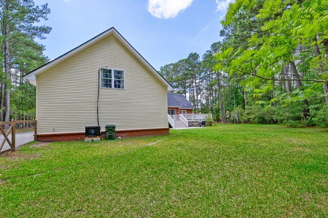 132 Cherrywood Drive, Summerville, SC 29483