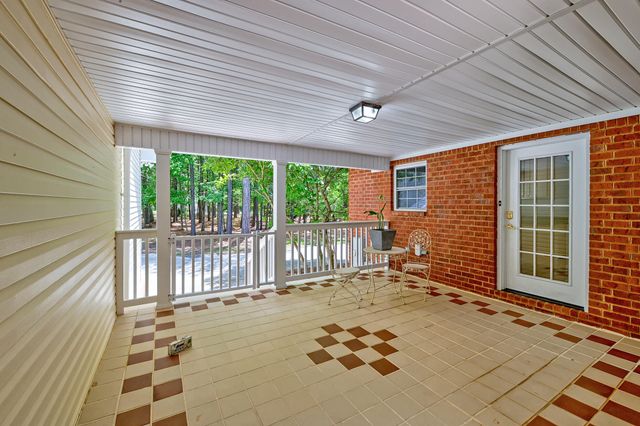 132 Cherrywood Drive, Summerville, SC 29483