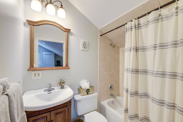 132 Cherrywood Drive, Summerville, SC 29483