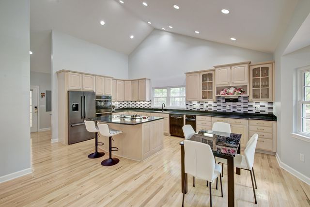 132 Cherrywood Drive, Summerville, SC 29483