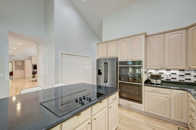 132 Cherrywood Drive, Summerville, SC 29483