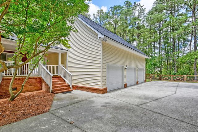 132 Cherrywood Drive, Summerville, SC 29483