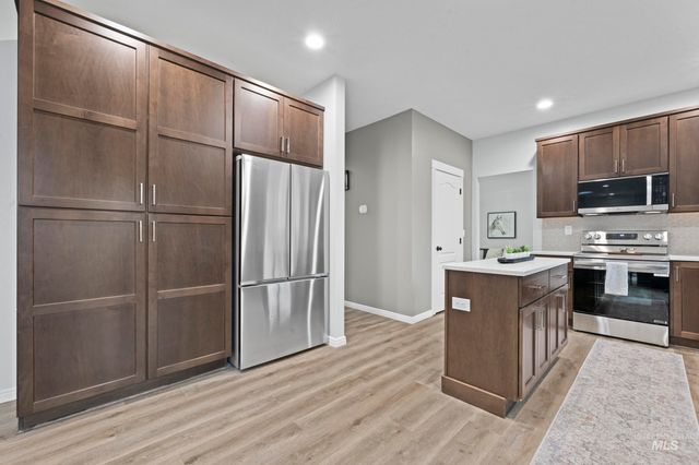 2257 W Pebblestone St, Meridian, ID 83646