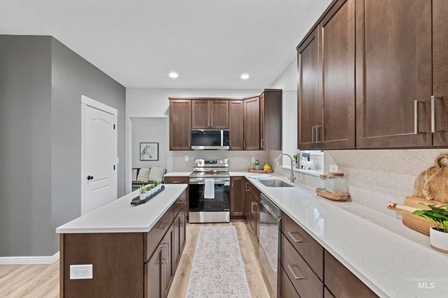 2257 W Pebblestone St, Meridian, ID 83646