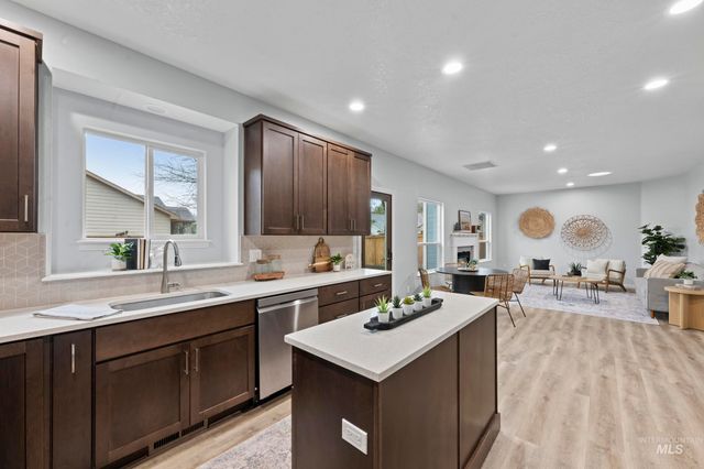 2257 W Pebblestone St, Meridian, ID 83646