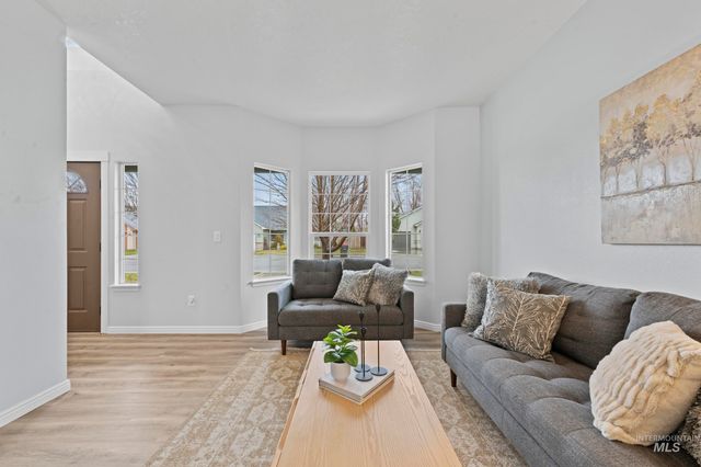 2257 W Pebblestone St, Meridian, ID 83646