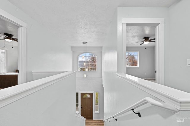 2257 W Pebblestone St, Meridian, ID 83646