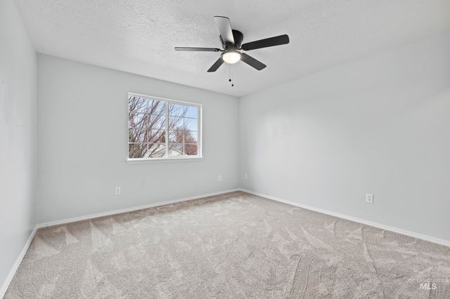 2257 W Pebblestone St, Meridian, ID 83646