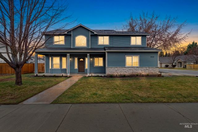 2257 W Pebblestone St, Meridian, ID 83646