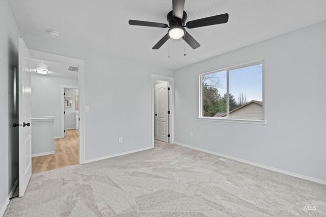 2257 W Pebblestone St, Meridian, ID 83646