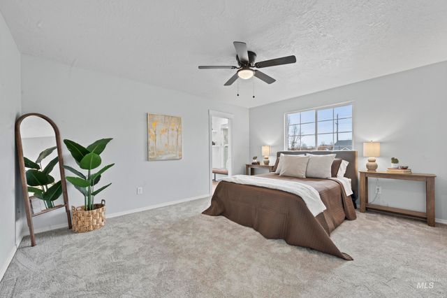 2257 W Pebblestone St, Meridian, ID 83646