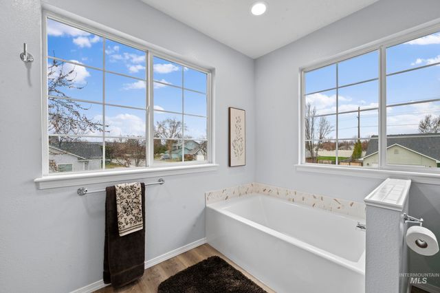 2257 W Pebblestone St, Meridian, ID 83646