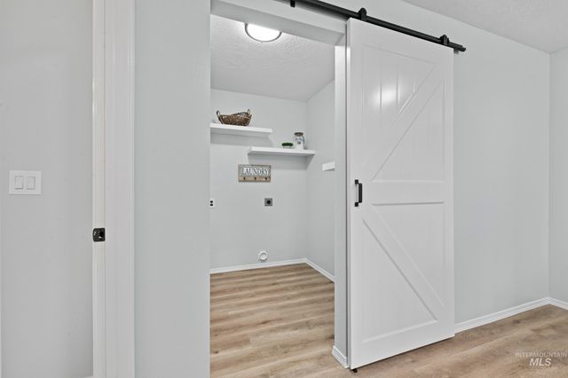 2257 W Pebblestone St, Meridian, ID 83646