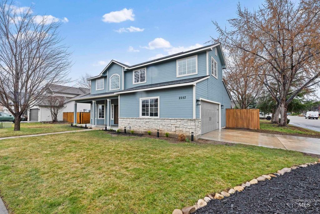 2257 W Pebblestone St, Meridian, ID 83646