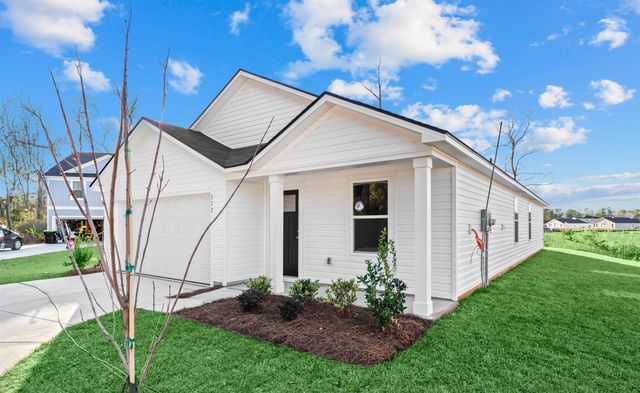 301 Pleasant Valley Dr, Loris, SC 29569