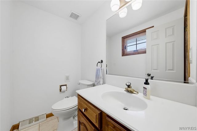 28 Bragg Court, Amherst, NY 14221