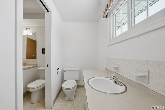 28 Bragg Court, Amherst, NY 14221