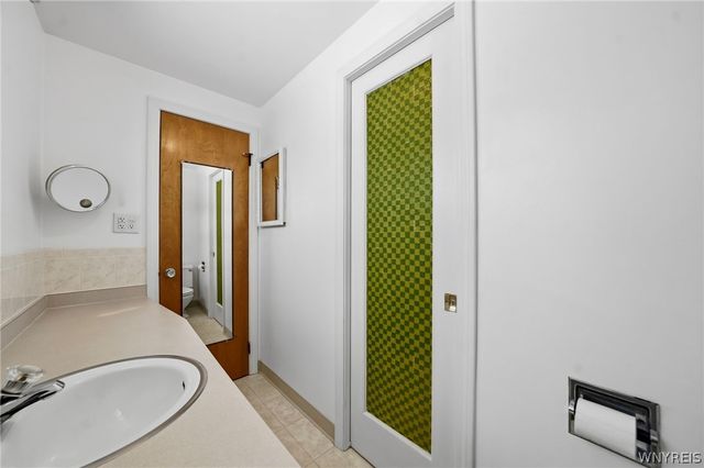 28 Bragg Court, Amherst, NY 14221