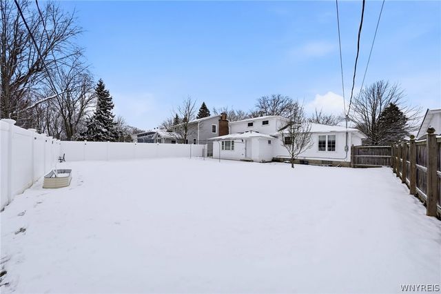 28 Bragg Court, Amherst, NY 14221