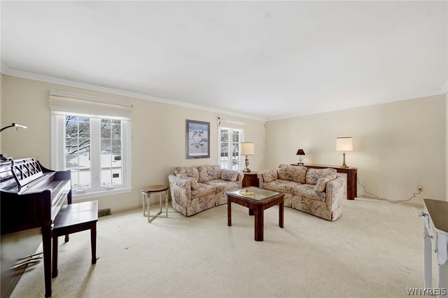 28 Bragg Court, Amherst, NY 14221