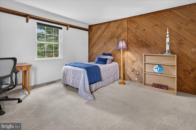 3 BLUE SPRUCE DR, Pennington, NJ 08534