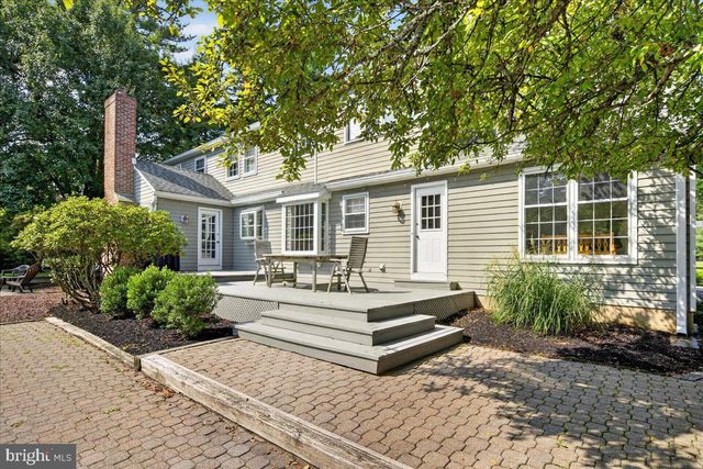 3 BLUE SPRUCE DR, Pennington, NJ 08534