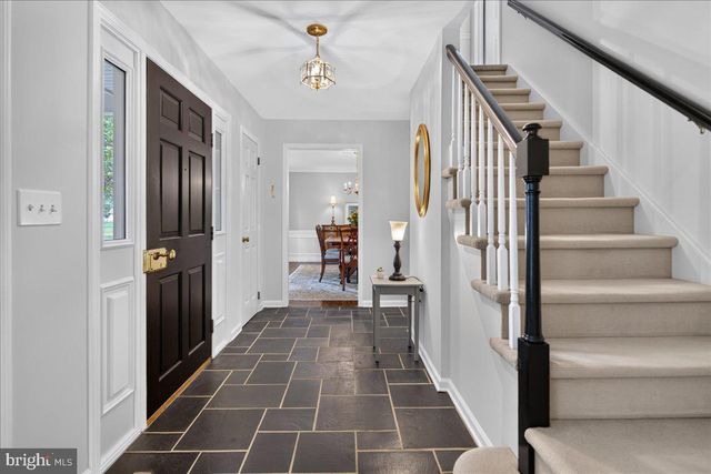 3 BLUE SPRUCE DR, Pennington, NJ 08534