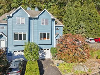 41 Village Gate Way, Nyack, NY 10960