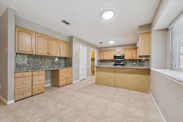 3313 Park Dale Drive, Deer Park, TX 77536