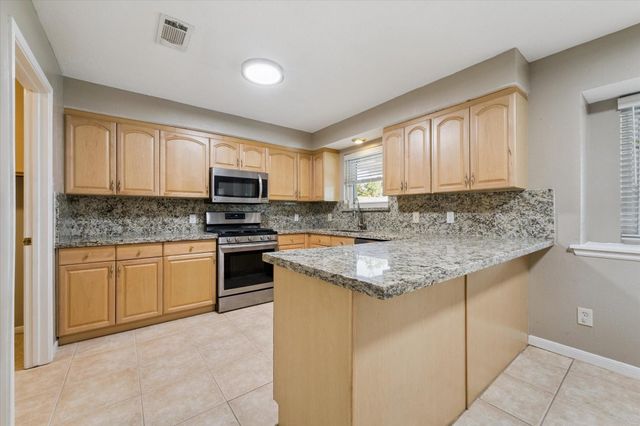 3313 Park Dale Drive, Deer Park, TX 77536