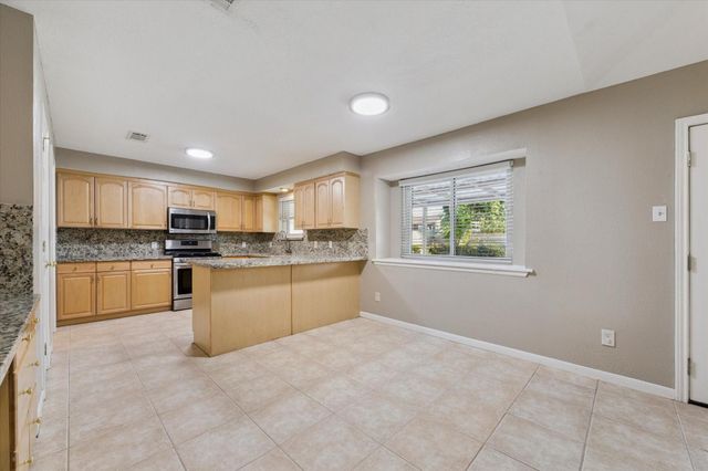 3313 Park Dale Drive, Deer Park, TX 77536