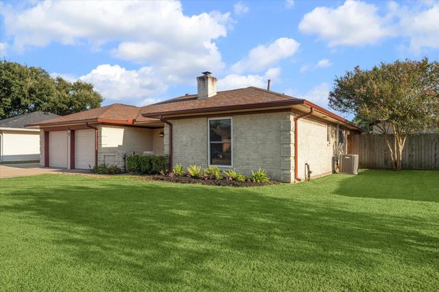 3313 Park Dale Drive, Deer Park, TX 77536