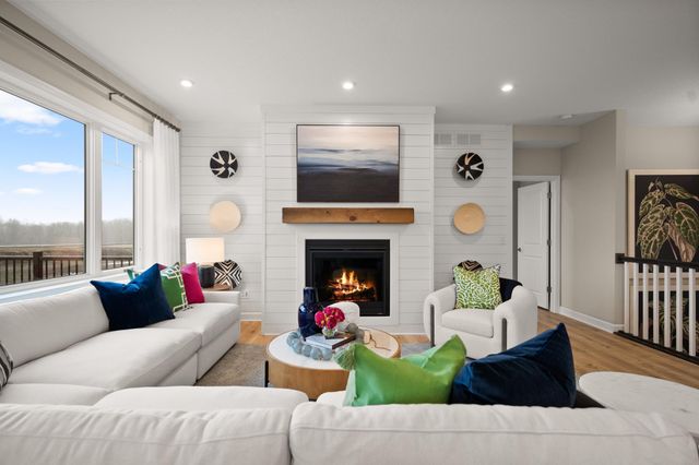 1009 Legacy Drive, Delano, MN 55328