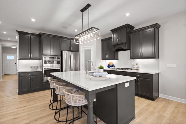 1009 Legacy Drive, Delano, MN 55328