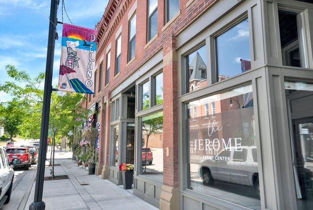 1009 Legacy Drive, Delano, MN 55328