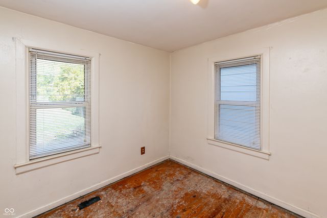 320 E 34th Street, Anderson, IN 46013