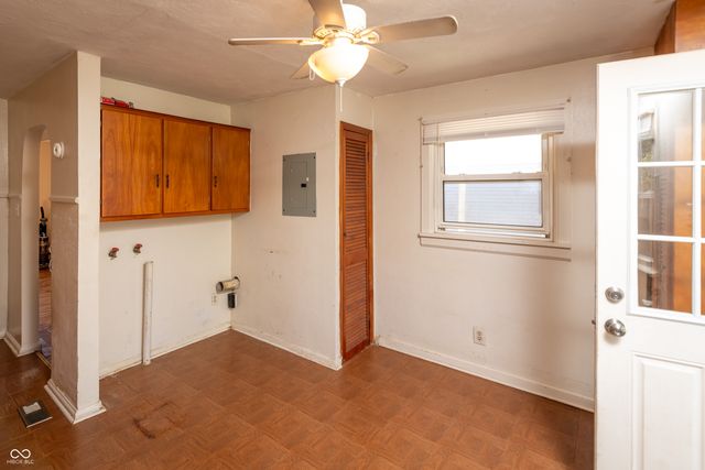 320 E 34th Street, Anderson, IN 46013