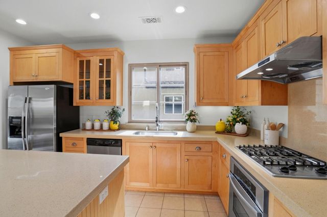 582 Ginkgo Terrace, Fremont, CA 94539