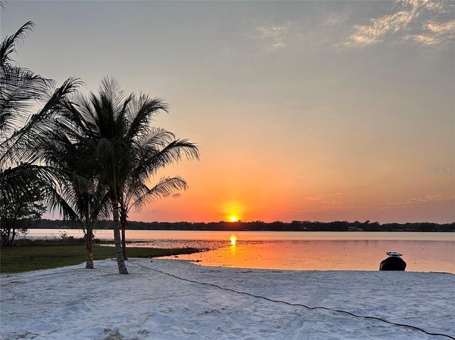 33943 E LAKE JOANNA DRIVE, Eustis, FL 32736