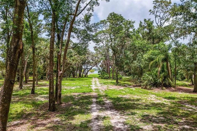 33943 E LAKE JOANNA DRIVE, Eustis, FL 32736